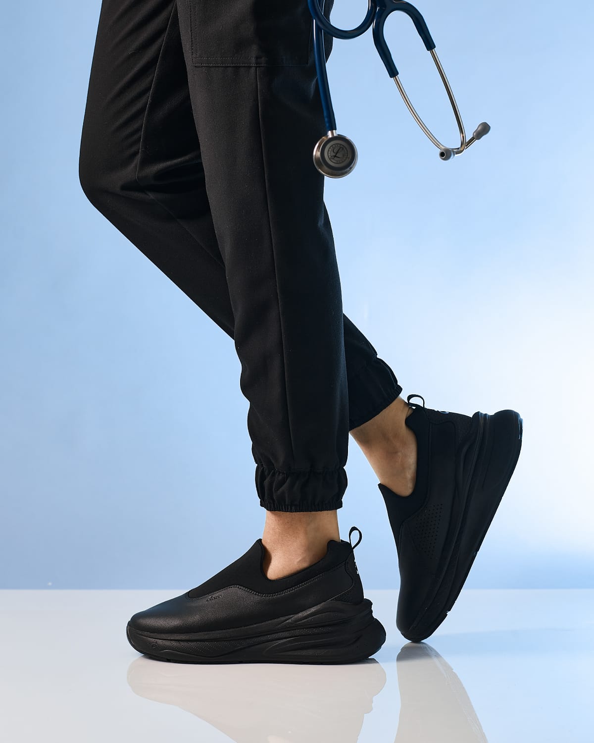 Women's Ona - All Black Option - Image 4